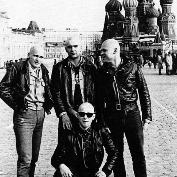 俄罗斯有了市场,除了光头党之外,俄罗斯民族团结党,雅利安兄弟会等白