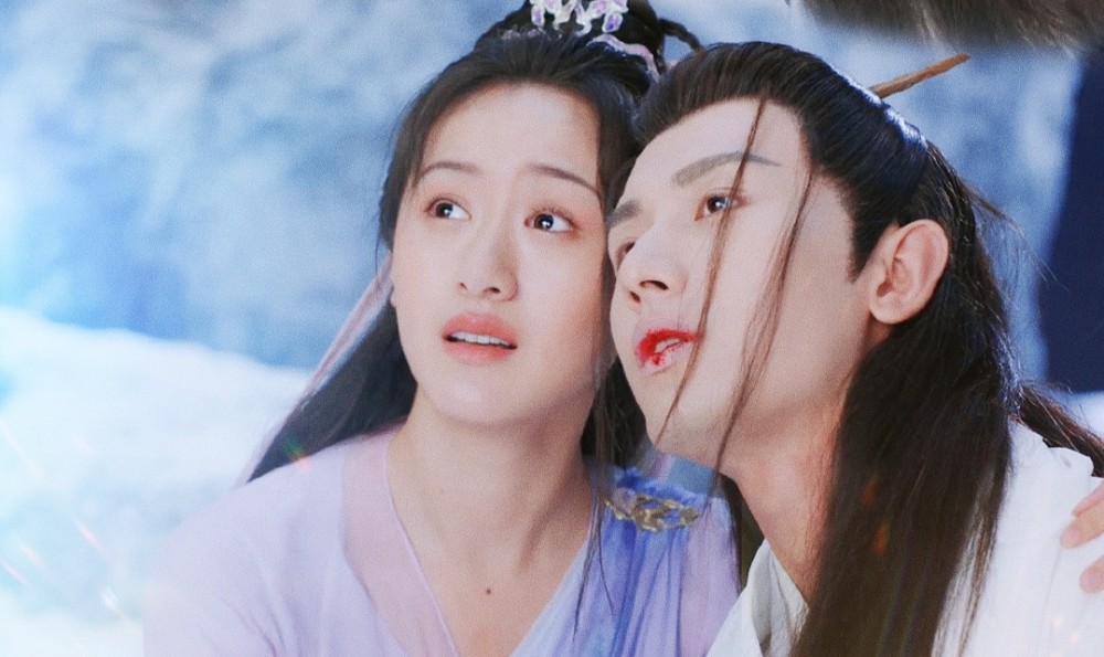 琉璃男女主泪痣吻遭删减演员通宵八小时拍摄正片看了个寂寞