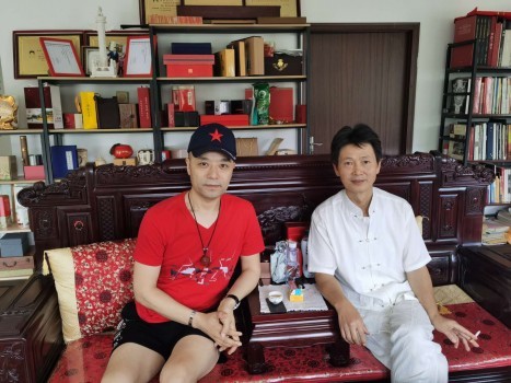 《笔尖上的中国》书画院院长-著名书画家曹驰