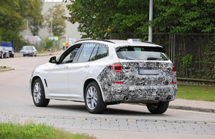 新款宝马x3路试谍照曝光外观调整或将推出混动车型