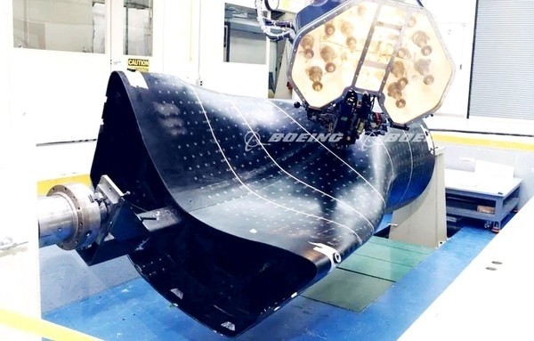 波音x-32飞机s型进气道也采用自动铺丝技术自动铺丝技术(afp)以其铺放