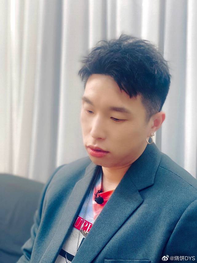 烧饼一席话让郭德纲含泪,曾和曹云金一起离开德云社,却被当作宠徒