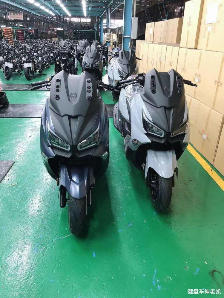 三阳新款九妹9月5日发布更多谍照曝光增加了无匙启动