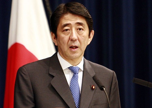 双料冠军的安倍晋三终于可以歇一歇了