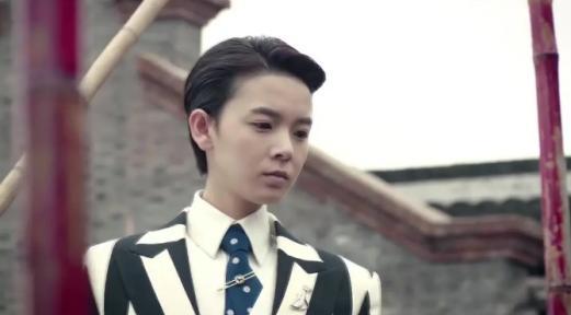 陈瑶|唐人对陈瑶太偏心，新剧搭档粉丝不到一万男主，上杂志被嘲糊花