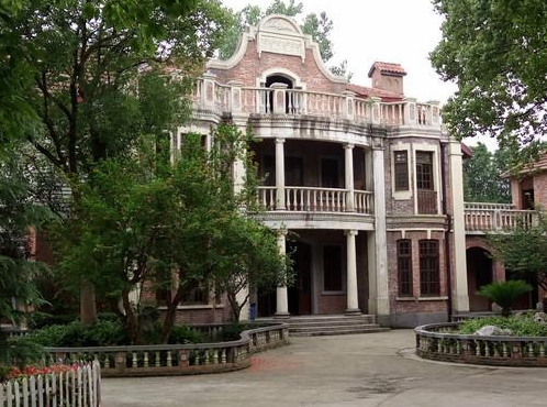 原来《安家》里的向公馆是《伪装者》明台的家!原型故事更感人!