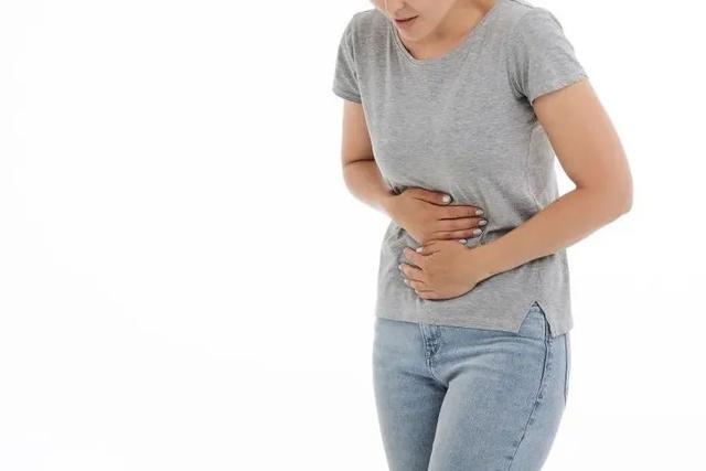 溃疡性结肠炎|得了让日本首相两次辞职的疾病后，保险公司告诉我必须结肠全切才能理赔