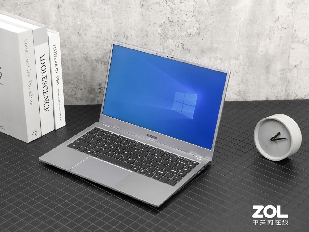 轻薄有度!酷比魔方i7book高清图赏