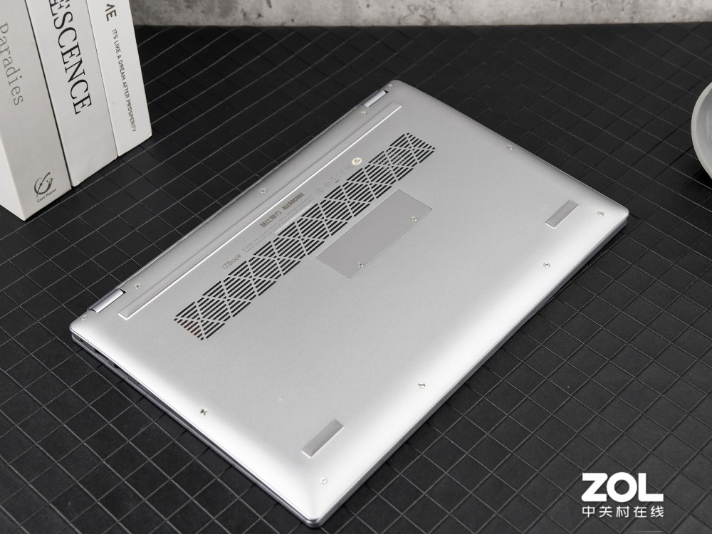 轻薄有度!酷比魔方i7book高清图赏