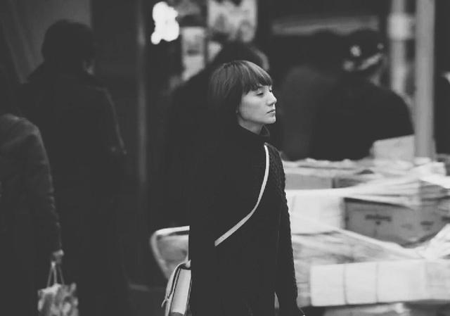 袁泉|“什么年龄就演什么角色”：43岁的袁泉，才是中年女人最美的样子