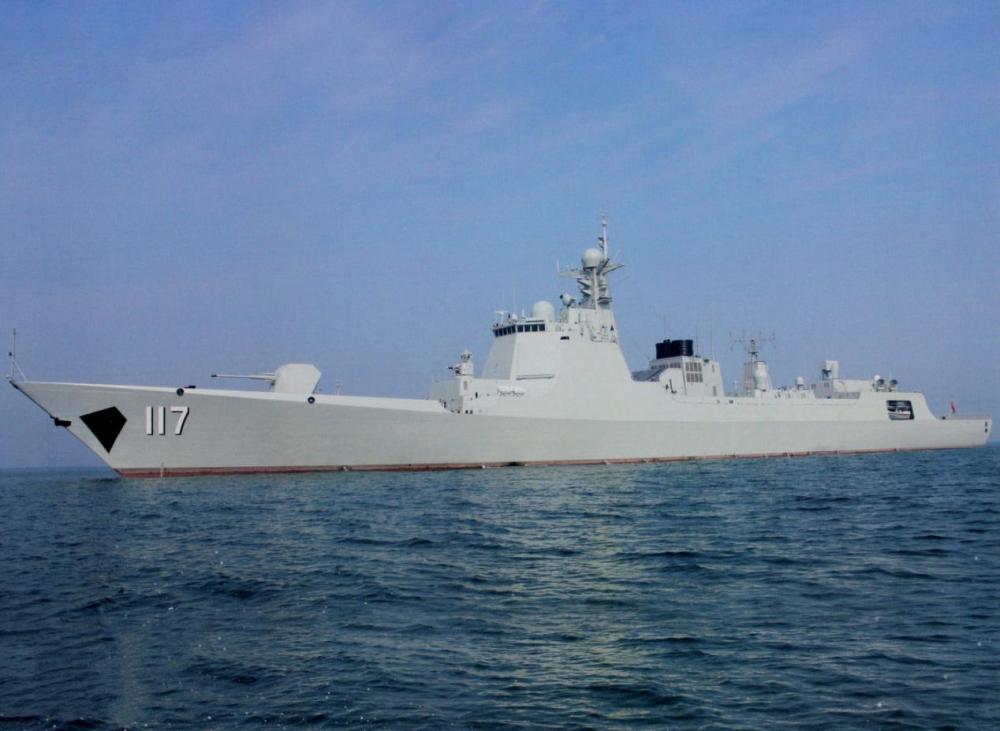 中俄伊联合军演,触动了美国敏感神经,052舰抵达伊朗受到热烈欢迎