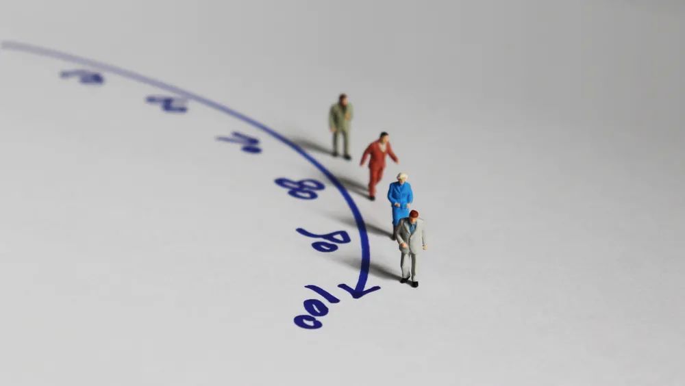 布莱恩·肯尼迪|“长寿神药”阵营再添一员，FDA 为何迟迟未批任何一款？