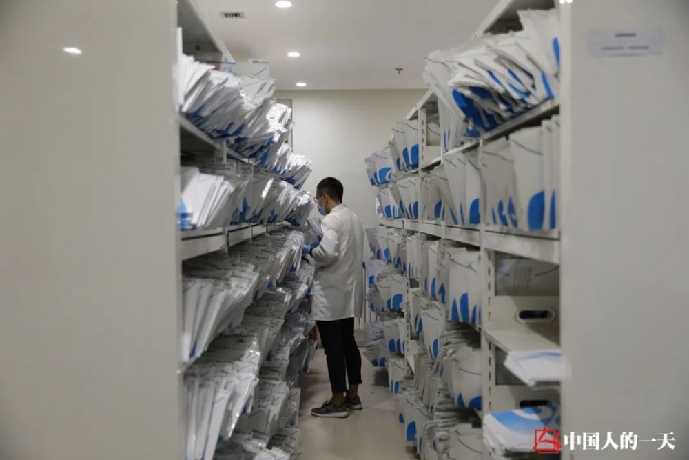 第一批自闭症患者长大了:28岁我有了工作,还学会了坐地铁_腾讯新闻