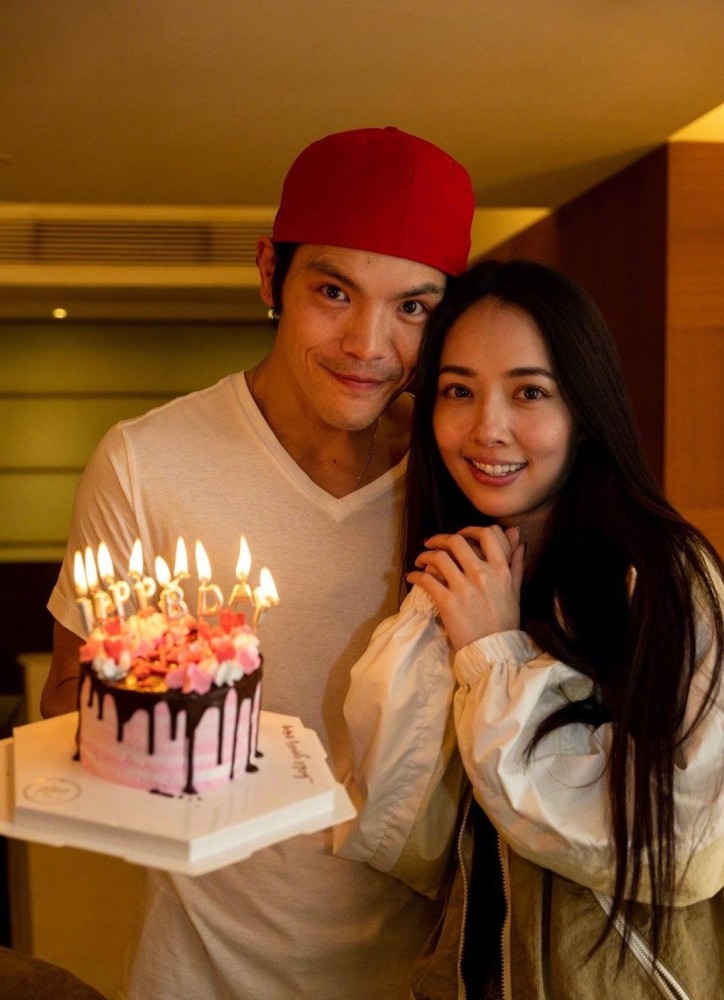 郭爸|郭碧婷被指已经平安生产？郭爸直接回应：明明就是狗玩具，这都能编也是醉了