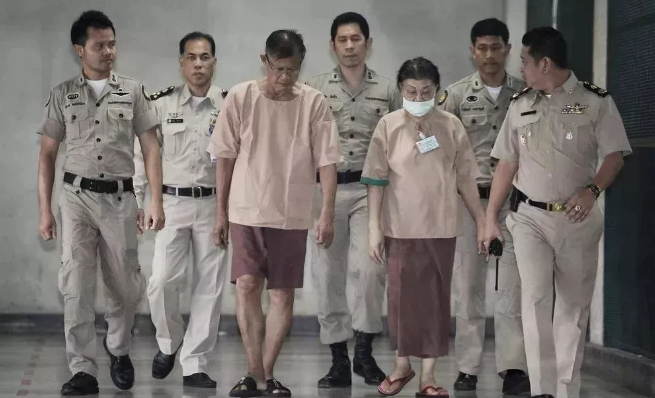 玛哈·哇集拉隆功|从护士到贵妃再到阶下囚，如今又逆袭夺回称号，这个泰妃不简单