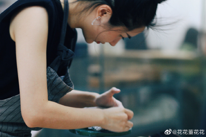 董花花|总裁夫人董花花晒近照，挽救婚姻后越来越美了