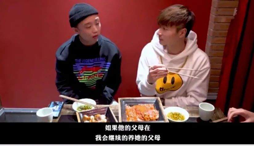 陈小春|满嘴狗粮！直播秀恩爱，比应采儿陈小春的爱情还甜！