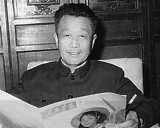 杨振宁|杨振宁获诺奖，岳父“被迫”致信祝贺：语言极短，并非自愿