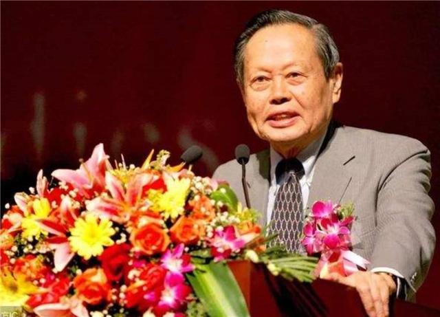 杨振宁|杨振宁获诺奖，岳父“被迫”致信祝贺：语言极短，并非自愿