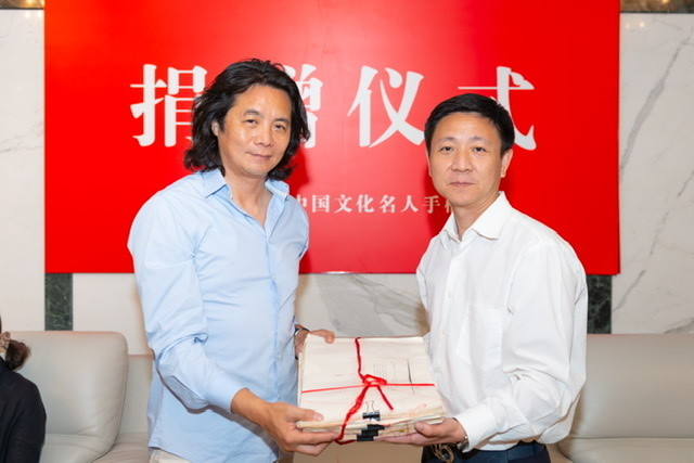 胡雪桦|奚美娟曹可凡佟瑞欣黄英见证下，胡雪桦为父亲做了一件大事