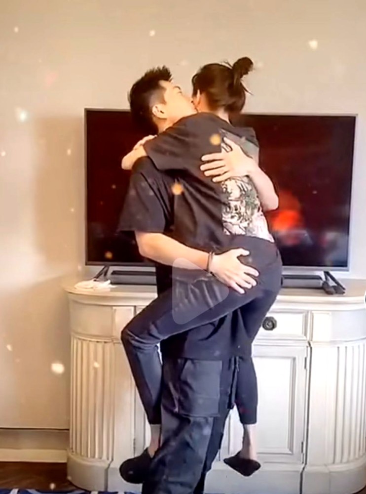 何猷启|何猷启齐娇会否复婚？何超莲晒抱婴照，意外曝光与前弟媳开心聚餐