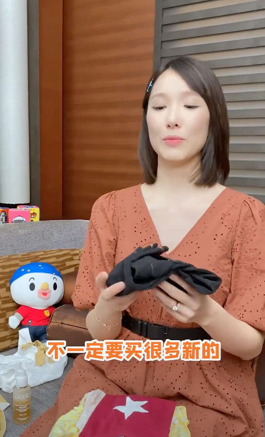 李亚男|暗示二胎是女？李亚男分享孕期保养，称要将大女儿衣服留给二宝