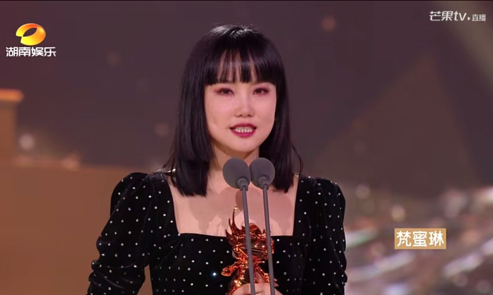 浪姐|《浪姐》直播现场开撕？黄龄只想跟万茜成团，宁静直接反击放狠话