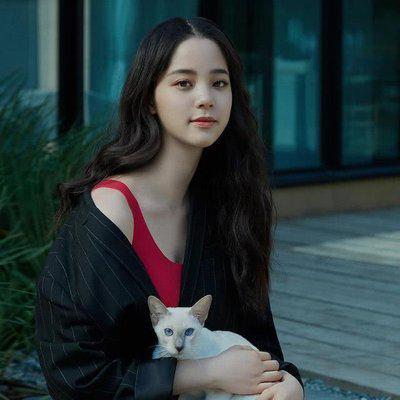 欧阳娜娜|欧阳娜娜生图遭吐槽，肥过男明星，网友称只能活在精修