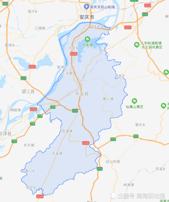 安徽省池州市有一個縣,境內有大塊的平原,縣城卻建在山谷中