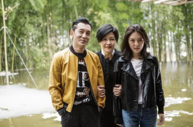 哥伦比亚大学|哈文发文宣布喜讯，女儿法图麦考入哥伦比亚大学，成章泽天师妹