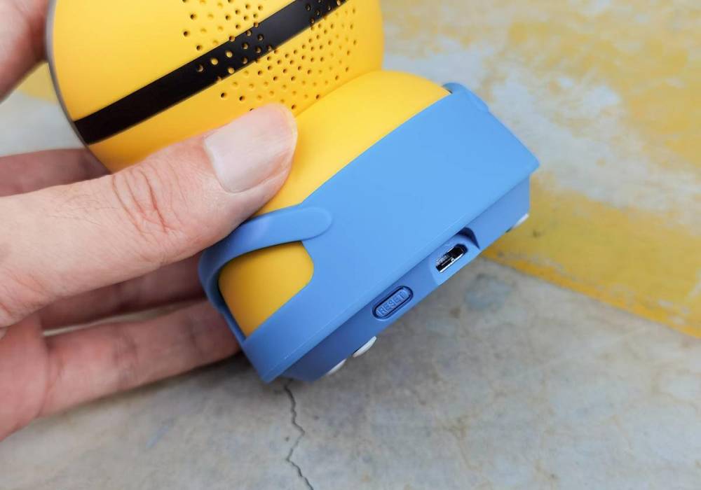 能听声辨位追踪脚步还能伪装成小黄人小白摄像头a1体验