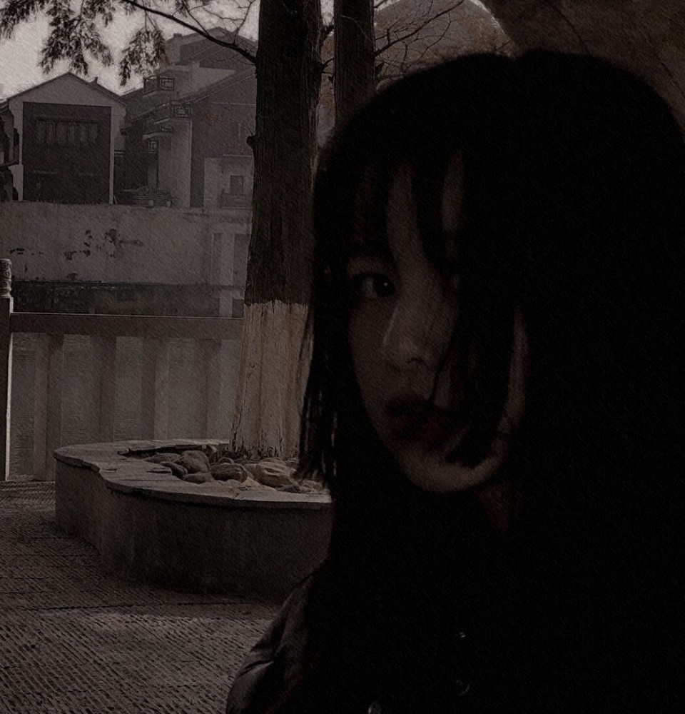 心动女头微丧文案不知道是我恋旧还是我懒