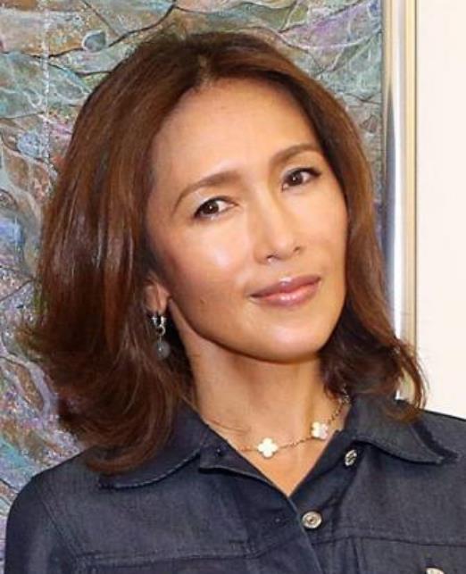 工藤静香"毁容式"变老?看了她的旧照才知道什么是神仙颜值!
