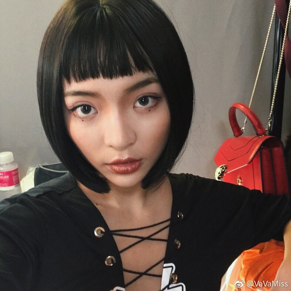 乃万,万妮达?谁是中国第一女rapper?或许在她这里都不够看!_腾讯新闻