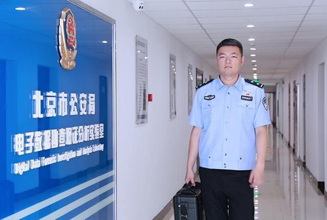 北京市缉毒大队打击整治"笑气"的滥用行为,统共缴获近30万支!