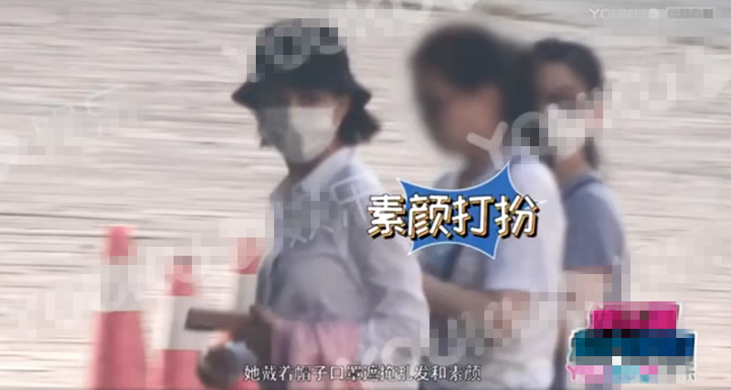 佟丽娅|佟丽娅带儿子出行零互动，4岁朵朵超独立，全程不见陈思诚身影