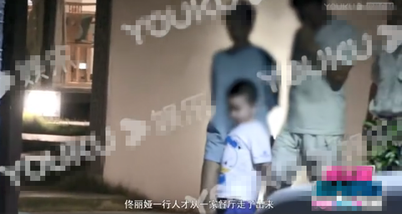 佟丽娅|佟丽娅带儿子出行零互动，4岁朵朵超独立，全程不见陈思诚身影