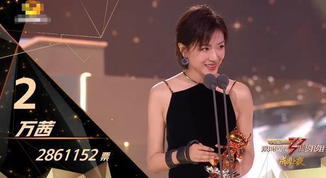 万茜|《浪姐》成团名单解惑，李斯丹妮只送队员队服惹抱团争议，宁静实惨