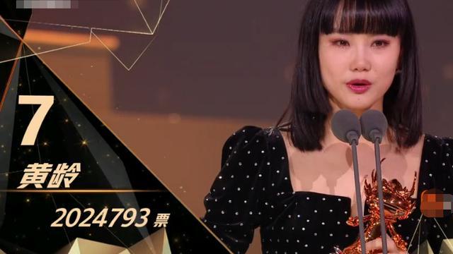 万茜|《浪姐》成团名单解惑，李斯丹妮只送队员队服惹抱团争议，宁静实惨