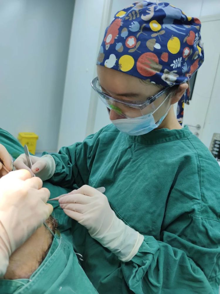 3560岁做拉皮手术前你需要弄清楚这6点