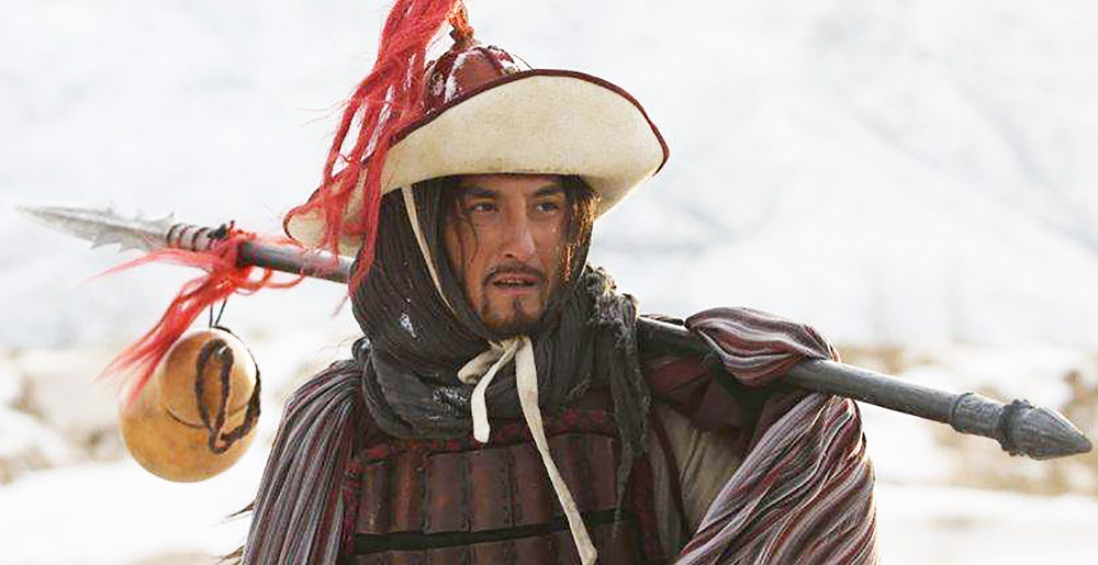 梁山好汉|卢俊义和林冲被逼上梁山，故事情节诸多相似，说明了什么？