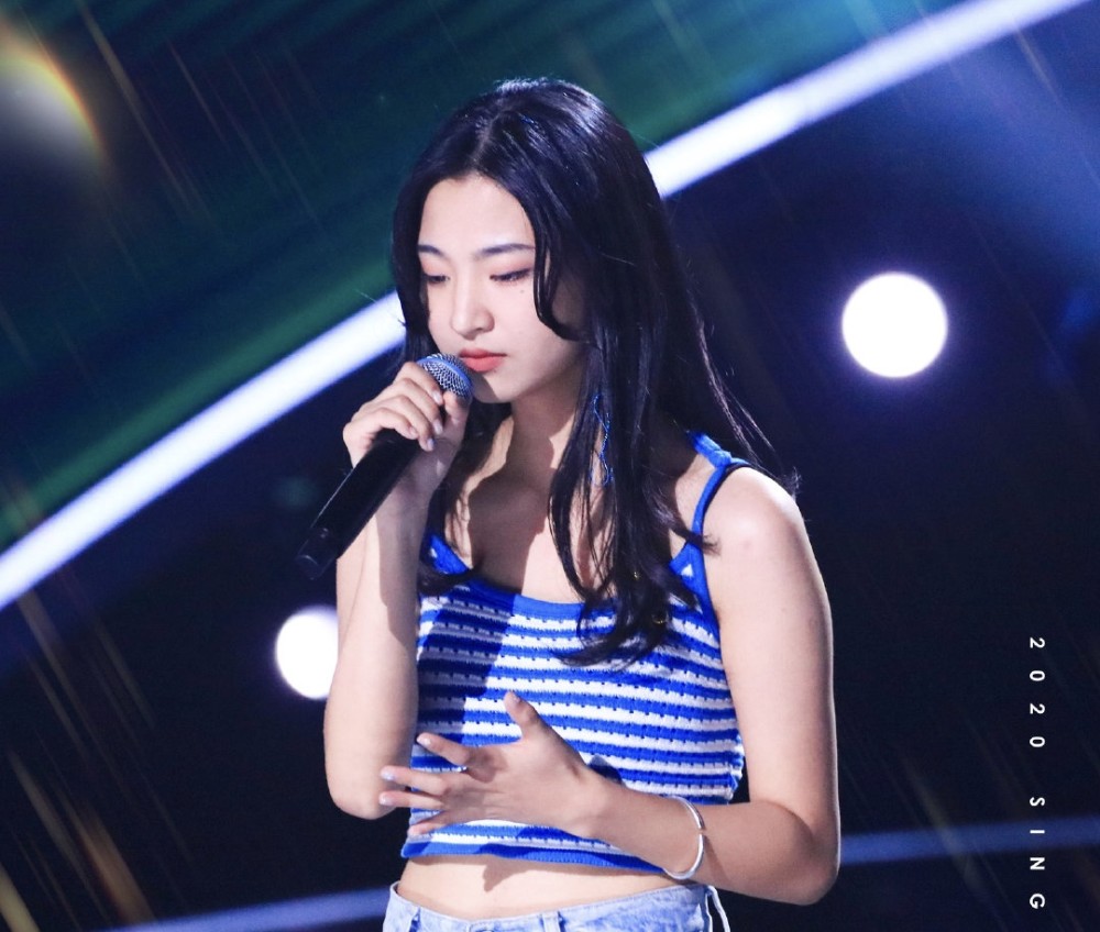 《好声音》迎来漂亮女学员,去年冠军发文支持,还曾和张靓颖pk过