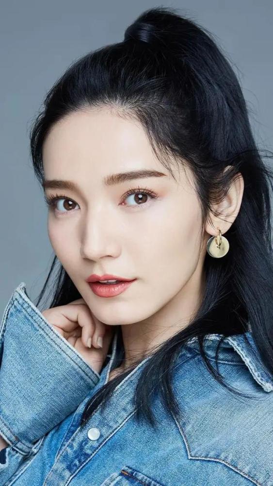 女神代斯第6022期气质潮流美图欣赏