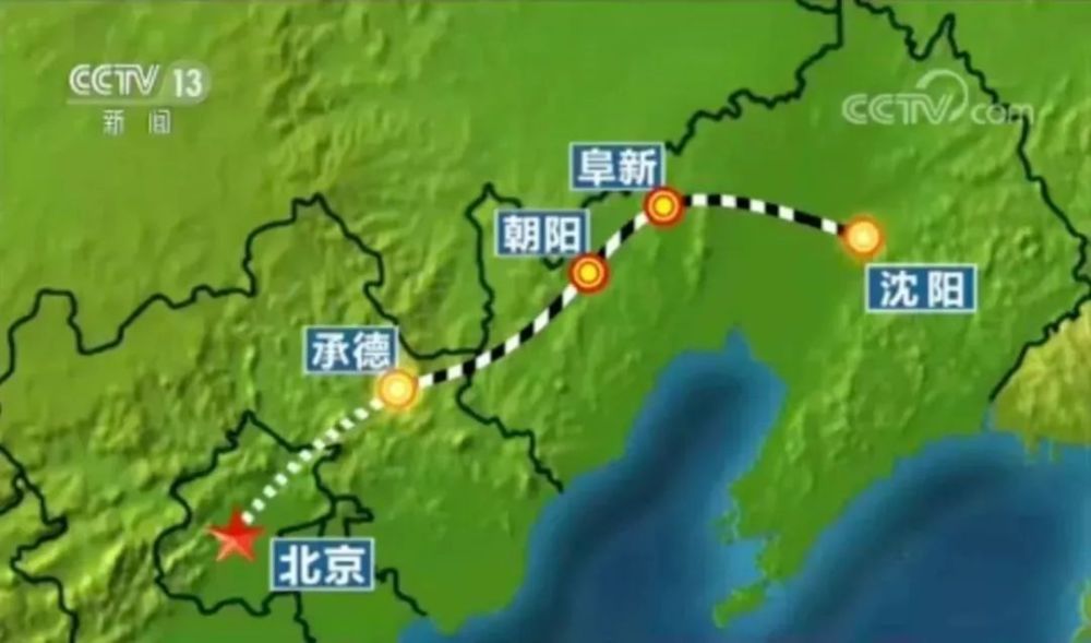 一根钢轨500米京哈高铁北京至承德段开始铺轨