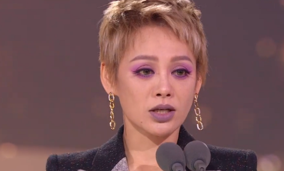 宁静|宁静直播现场发怒，拿第一拒绝成团，句句针对黄龄，她嚣张什么？