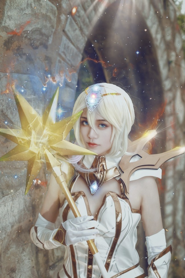 光辉女郎 拉克丝 大元素使cosplay