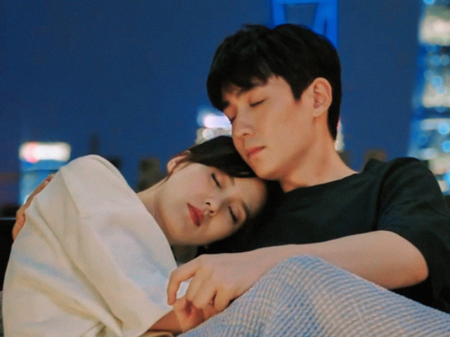 亲爱的自己|《亲爱的自己》终极预告，朱一龙刘诗诗又亲又抱，网友：有内味