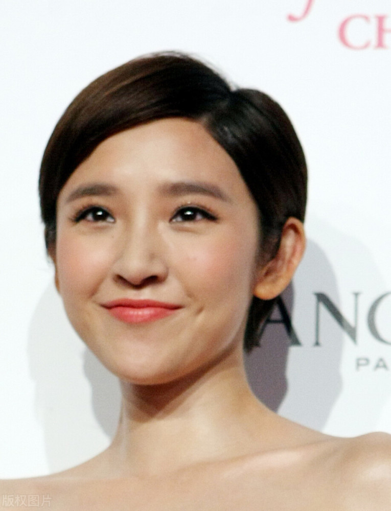 揭秘唐艺昕整容前有多好看难怪张若昀爱了九年网友不整早火了