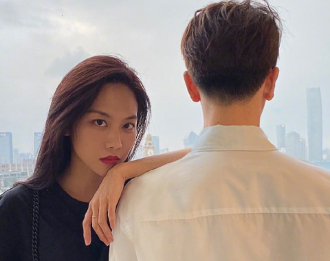 孙坚为王霏霏连发3条微博谁注意对方的反应这是什么神仙友谊