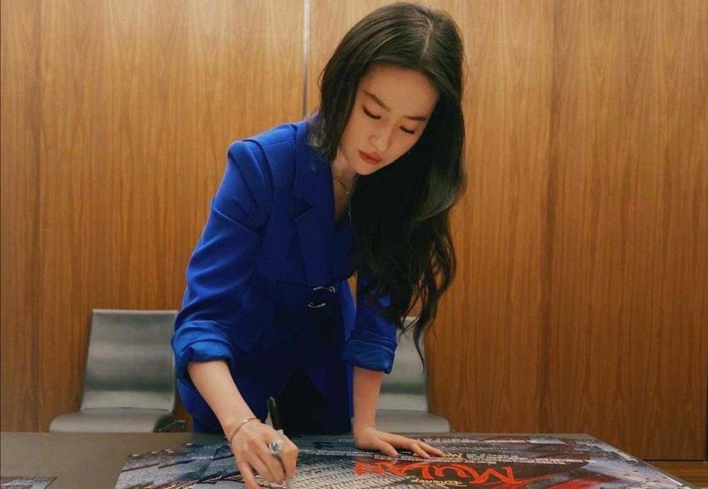 花木兰|《花木兰》评分释出，仅有5.9未到及格线，故事衔接也被指不合理